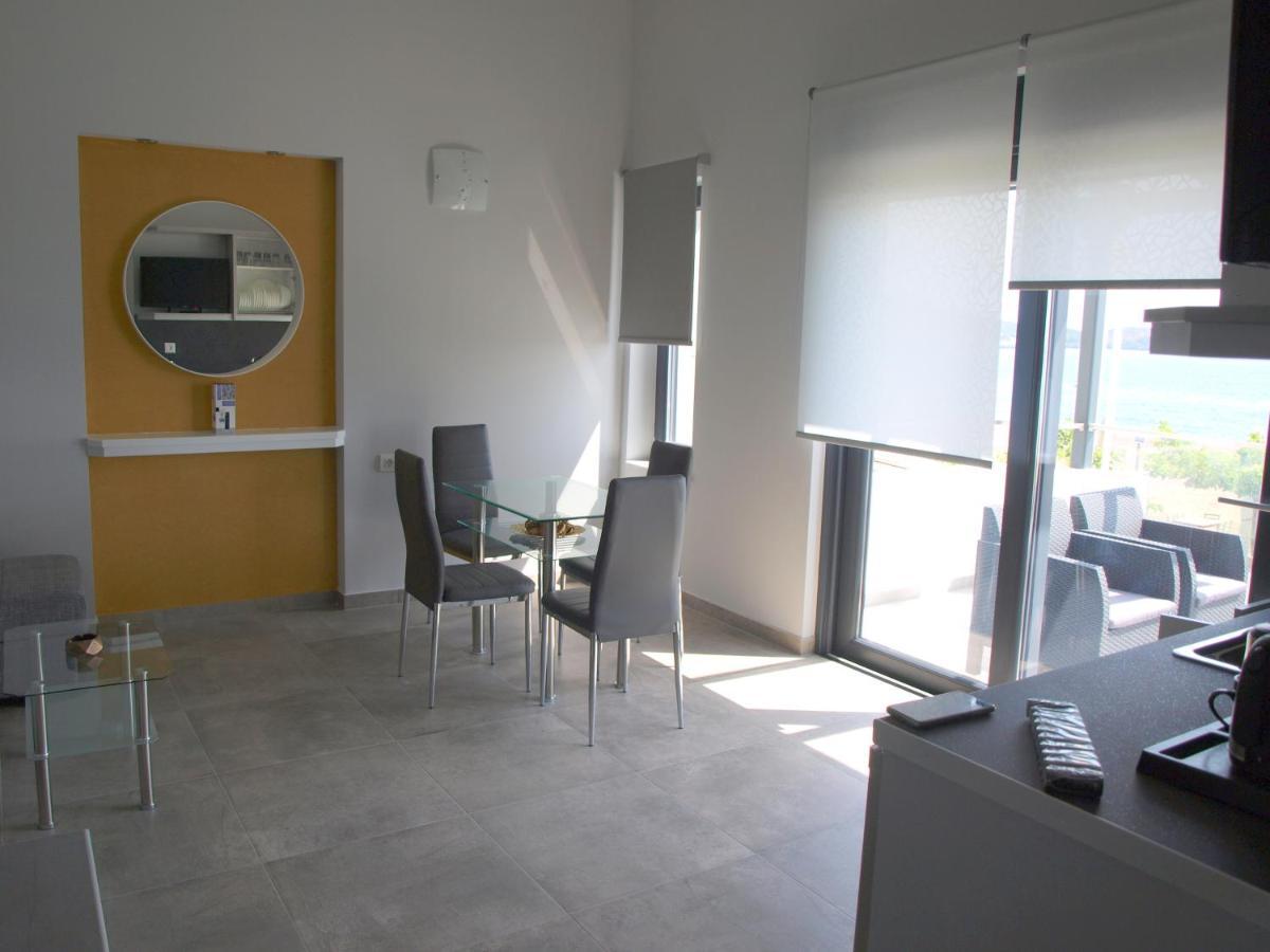 Attic Apartments Agia Anna  Exterior photo