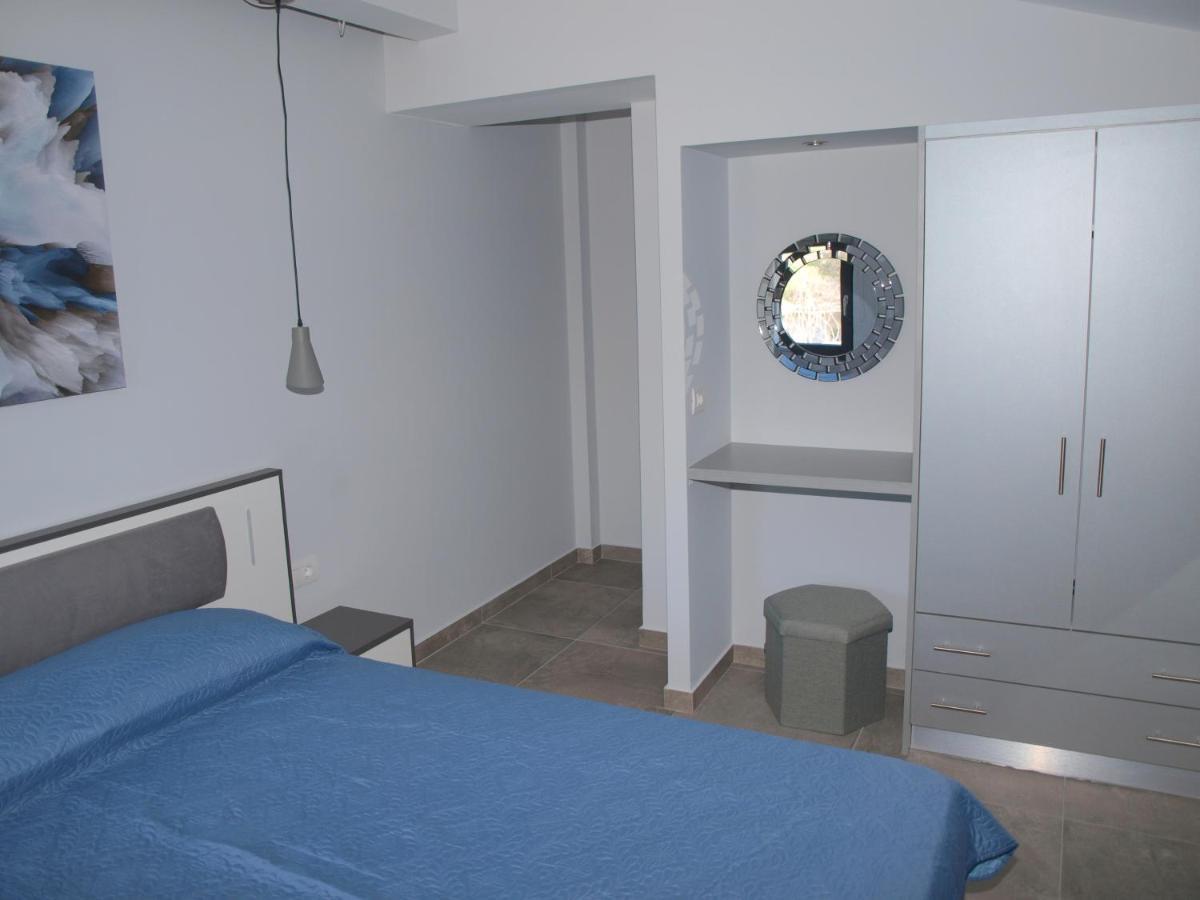 Attic Apartments Agia Anna  Exterior photo